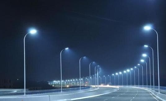 Easy to install LED street lighting