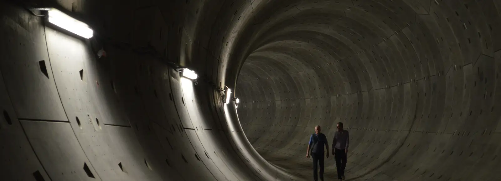 Application of tunnel tri-proof lights