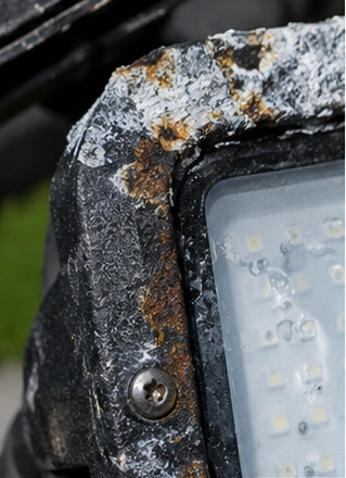 Fading, Discoloration, and
Corrosion of the Housing,
Lens, or Internal Parts