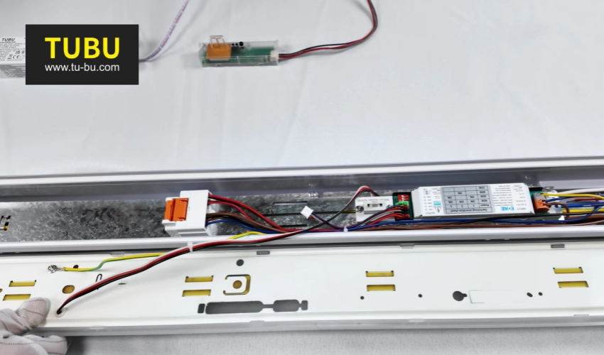 LED Driver Isolated vs. Non-Isolated Tri-Proof Lights