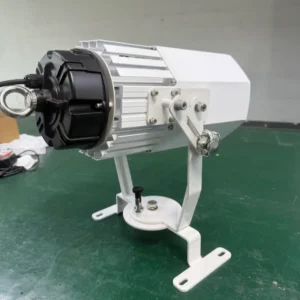 Manual LED marine searchlight