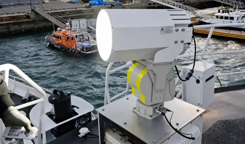 Marine Searchlight Communication Port Guide